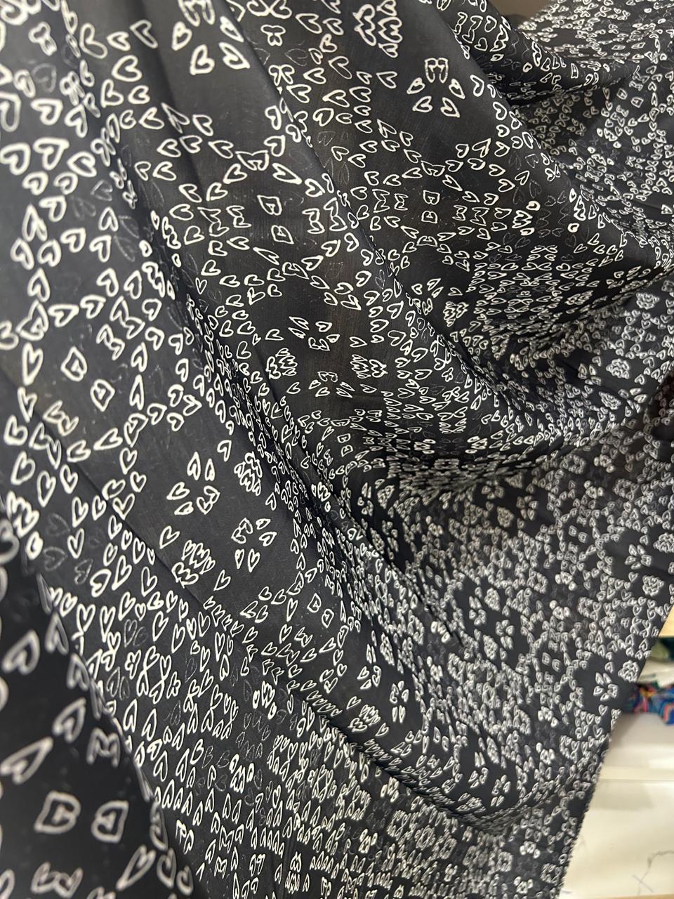 Monochrome hearts